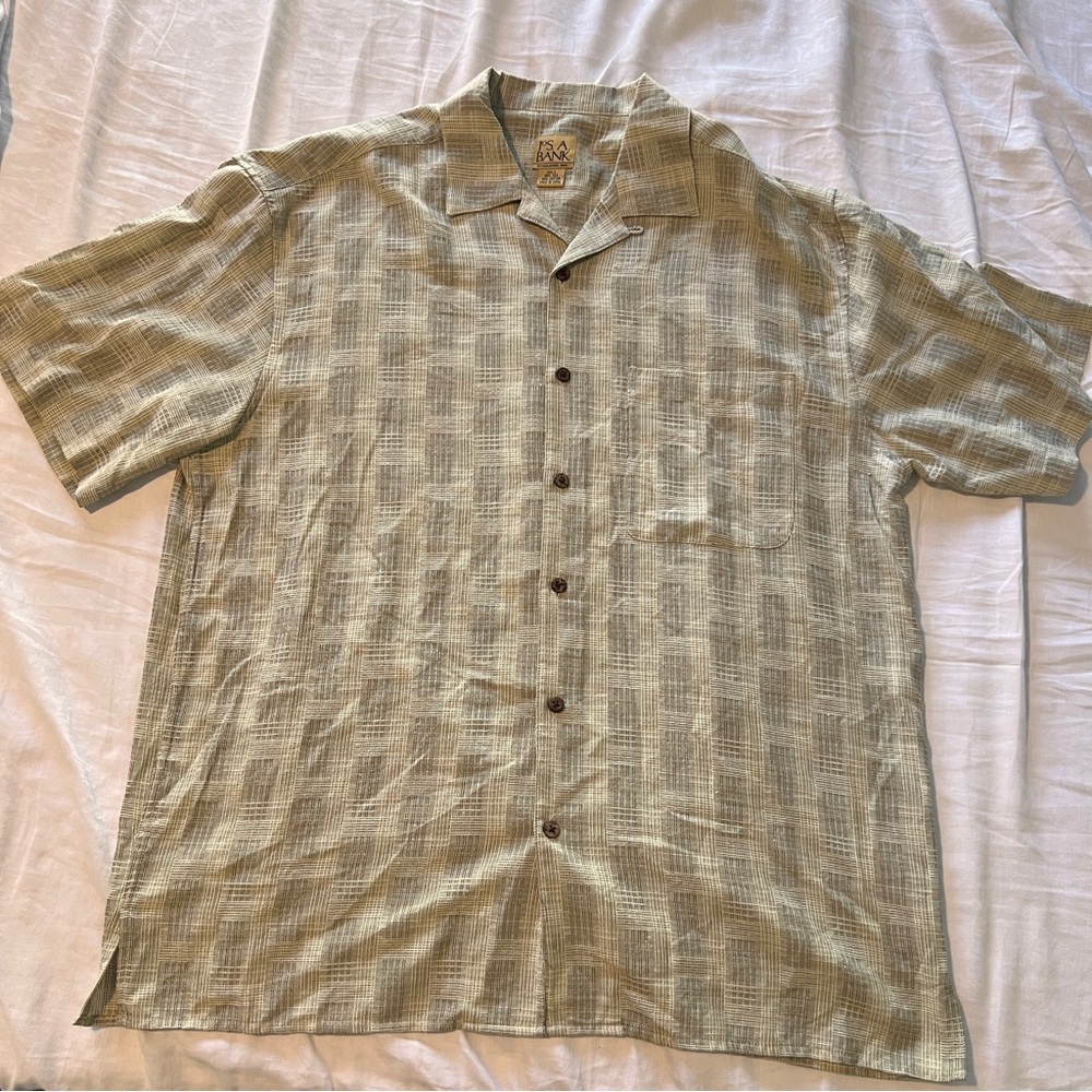 Jos. A. Bank Men’s Button Up Shirt Tan Large Silk Cotton Blend Short Sleeve